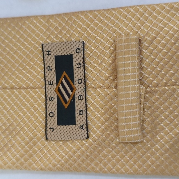 Joseph Abboud Men's Italian Silk Tie Gold/White - Picture 3 of 5